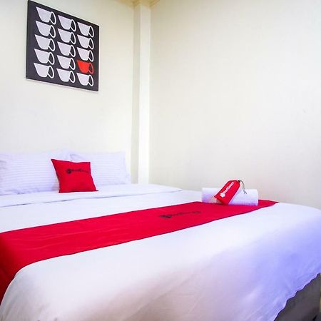 Reddoorz Near Taman Kota Ternate Hotell Eksteriør bilde